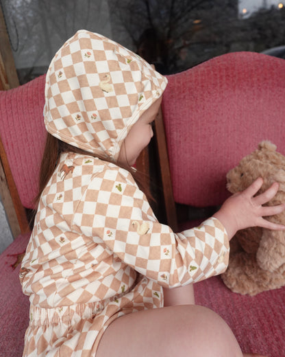 Swan & Horse Check bonnet