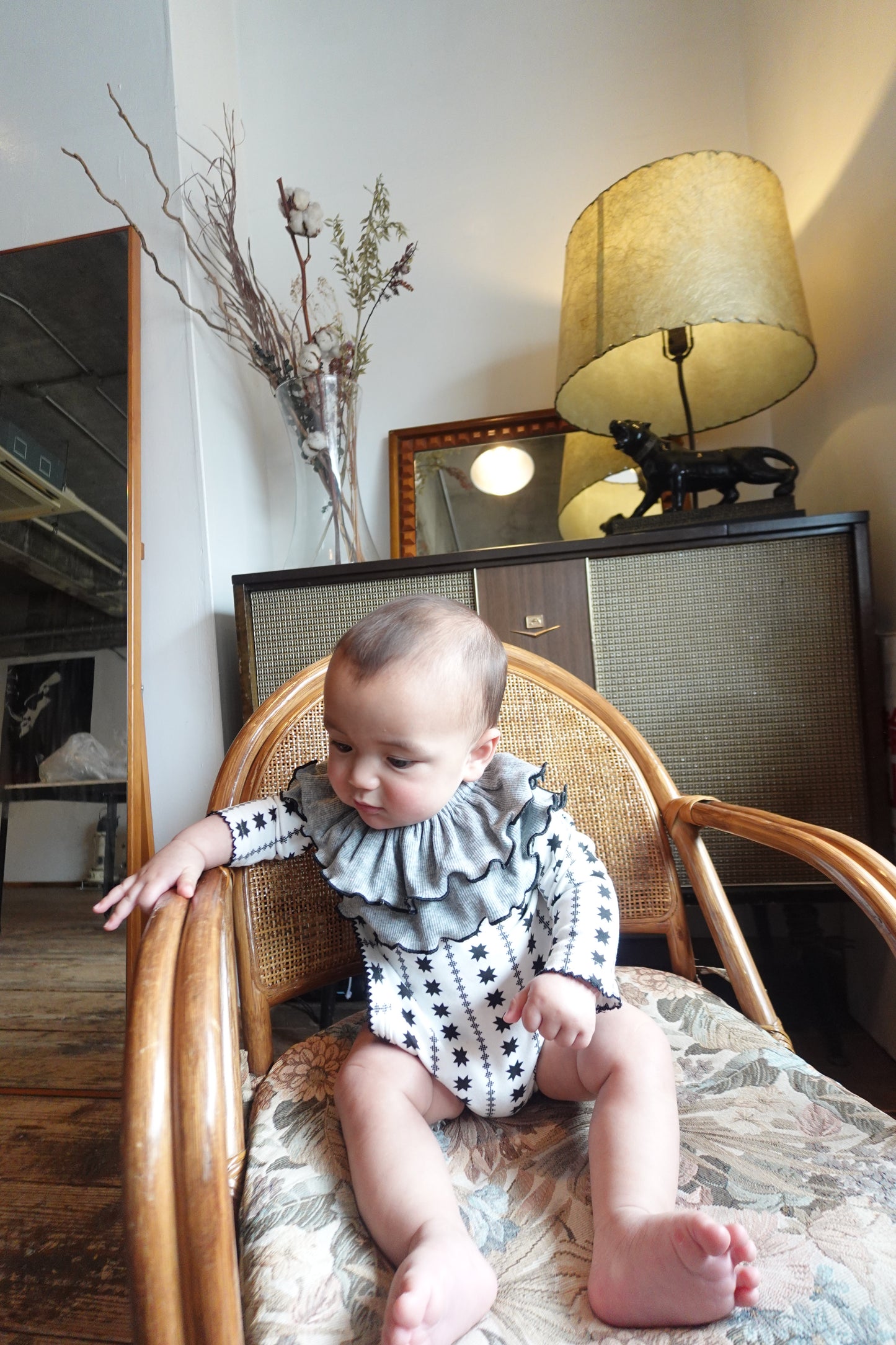 Double Frill Collar Bib gray