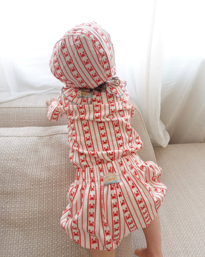 Crab cotton bonnet